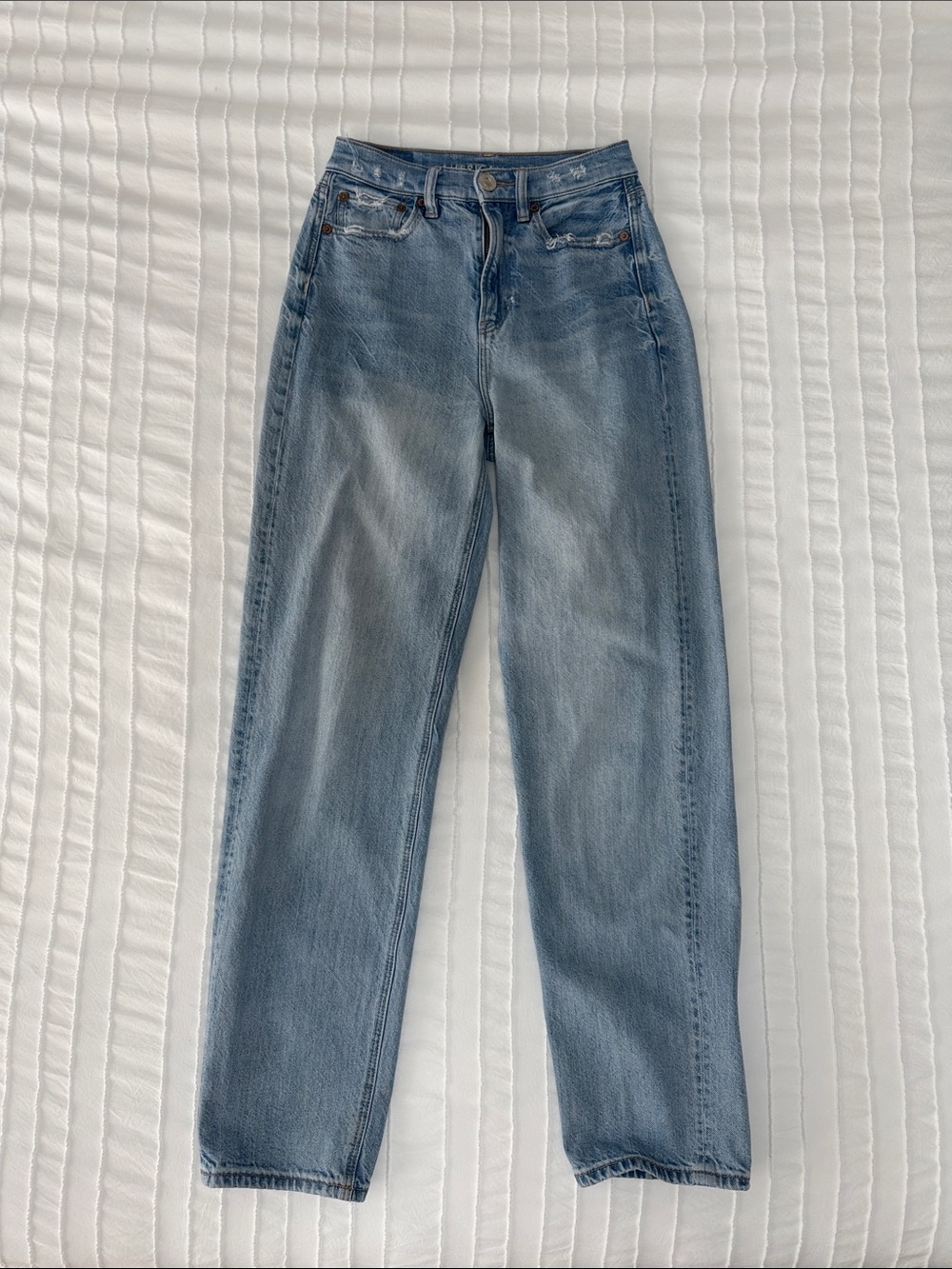 American Eagle Outfitters Straight-Leg Light Blue Jeans size 00